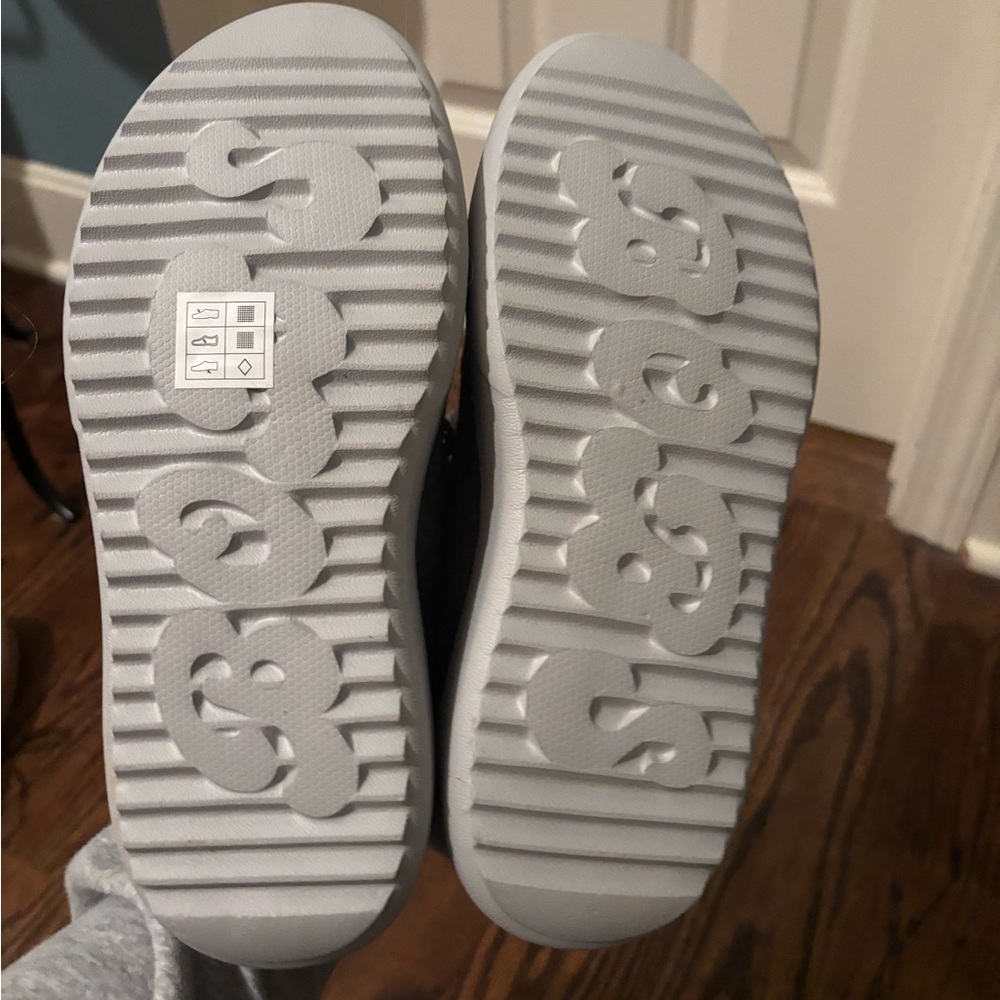 NEW Skechers BOBS fur lined shoes - Picture 4 of 6